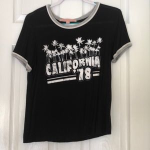 Short sleeve t-shirt